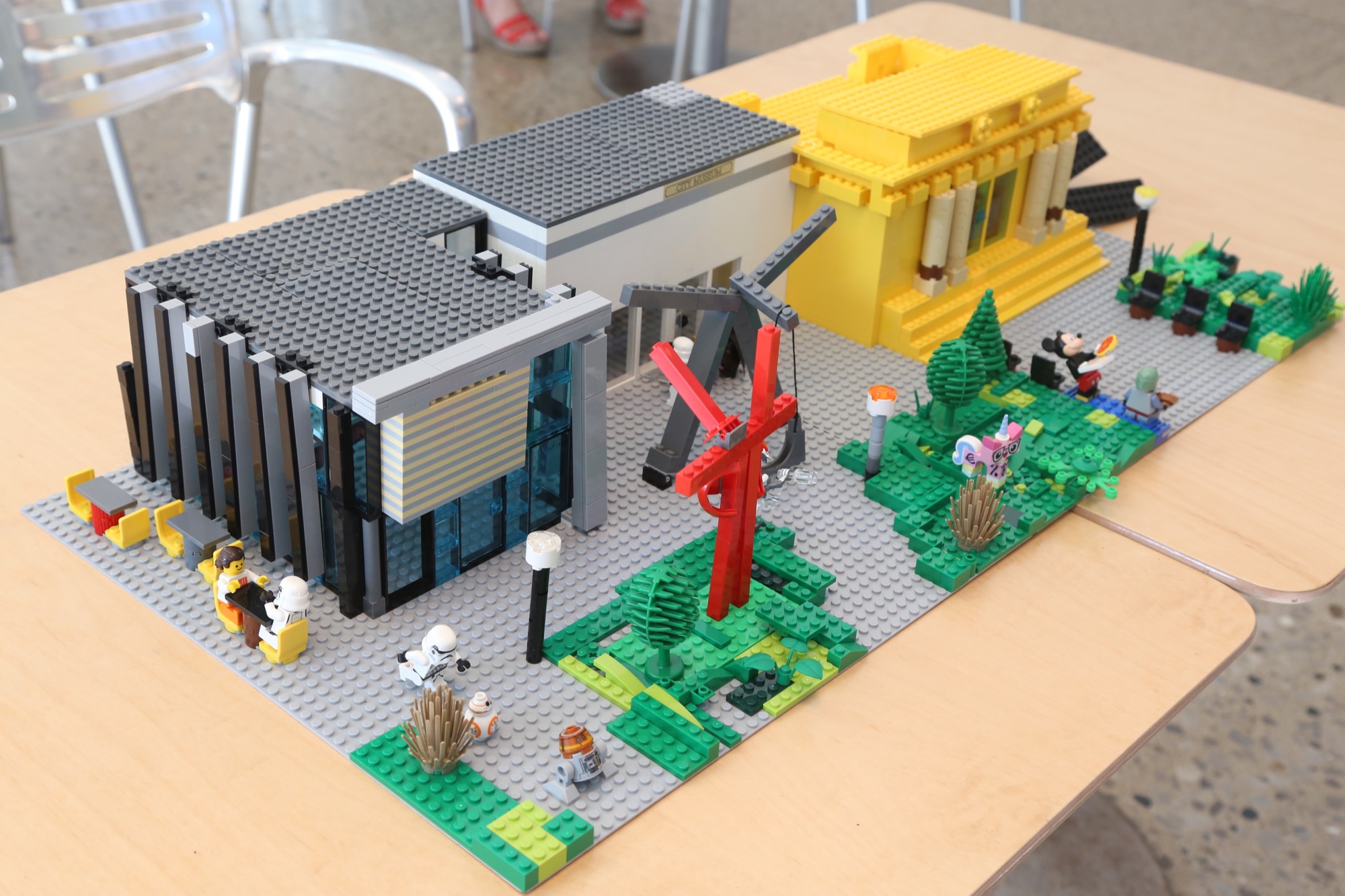Overhead view of the Lego-version UMMA
